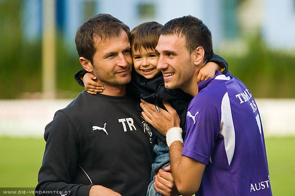 Austria Coach Miro Bojceski mit Nachwuchs und Mersudin Jukic