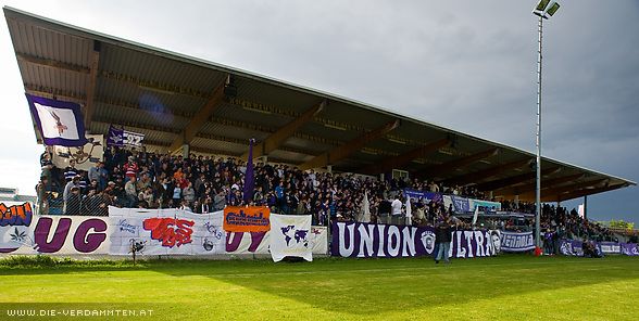 Dank Wetterbesserung am Nachmittag konnte das Spiel vor rund 1.000 Besuchern plangemäß stattfinden