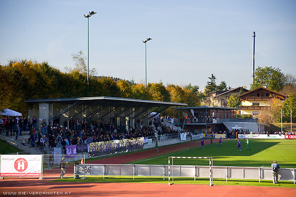 Die schöne Grünauer Anlage bietet heute 1550 Zusehern Platz