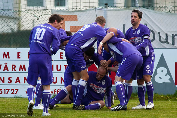 ... erzielt bereits in der 7. Minute den F�hrungstreffer f�r die Austria
