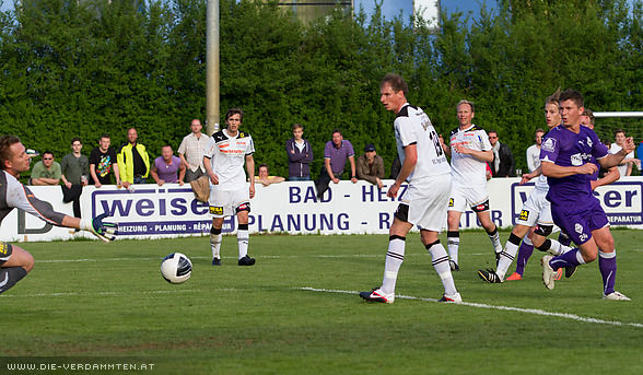 Marko Vujic vollendet zum 3:1 Endstand