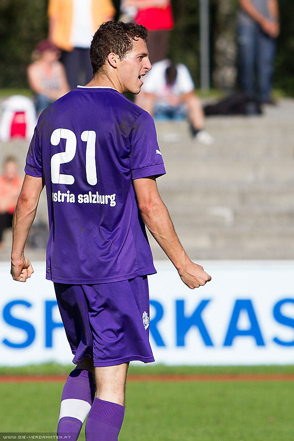 Nico Mayer trifft in der 61. Minute zum 3:0