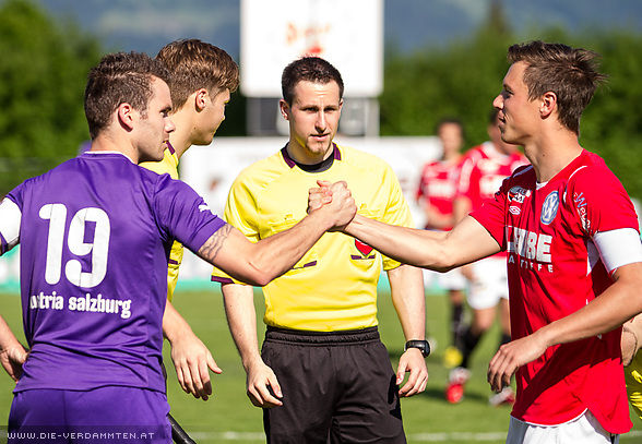 Shakehands vor dem Spiel