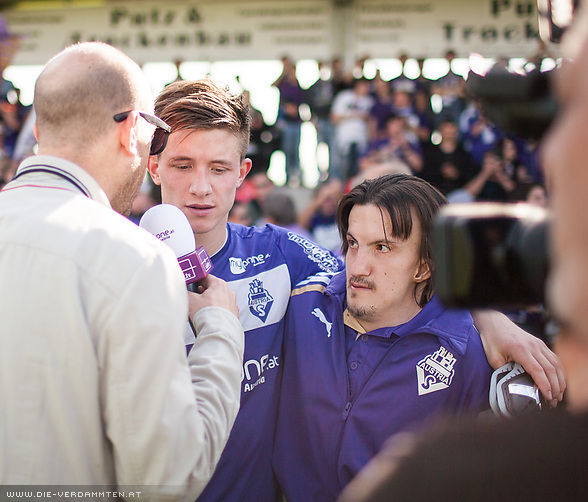 Matthias �ttl im violett.tv-Interview