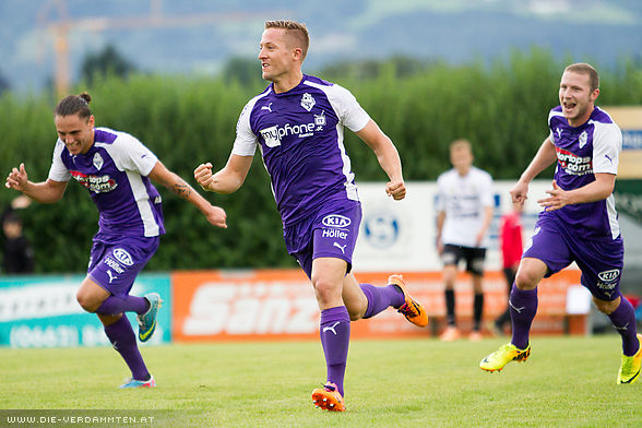 In der 18. Minute trifft Andreas Bammer zum 1:0 f�r die Austria